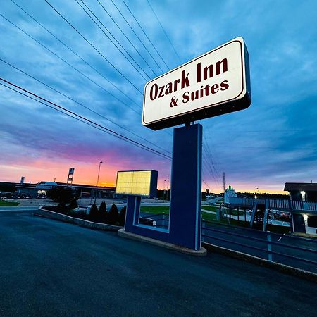 Ozark Inn And Suites Осейдж Бийч Екстериор снимка