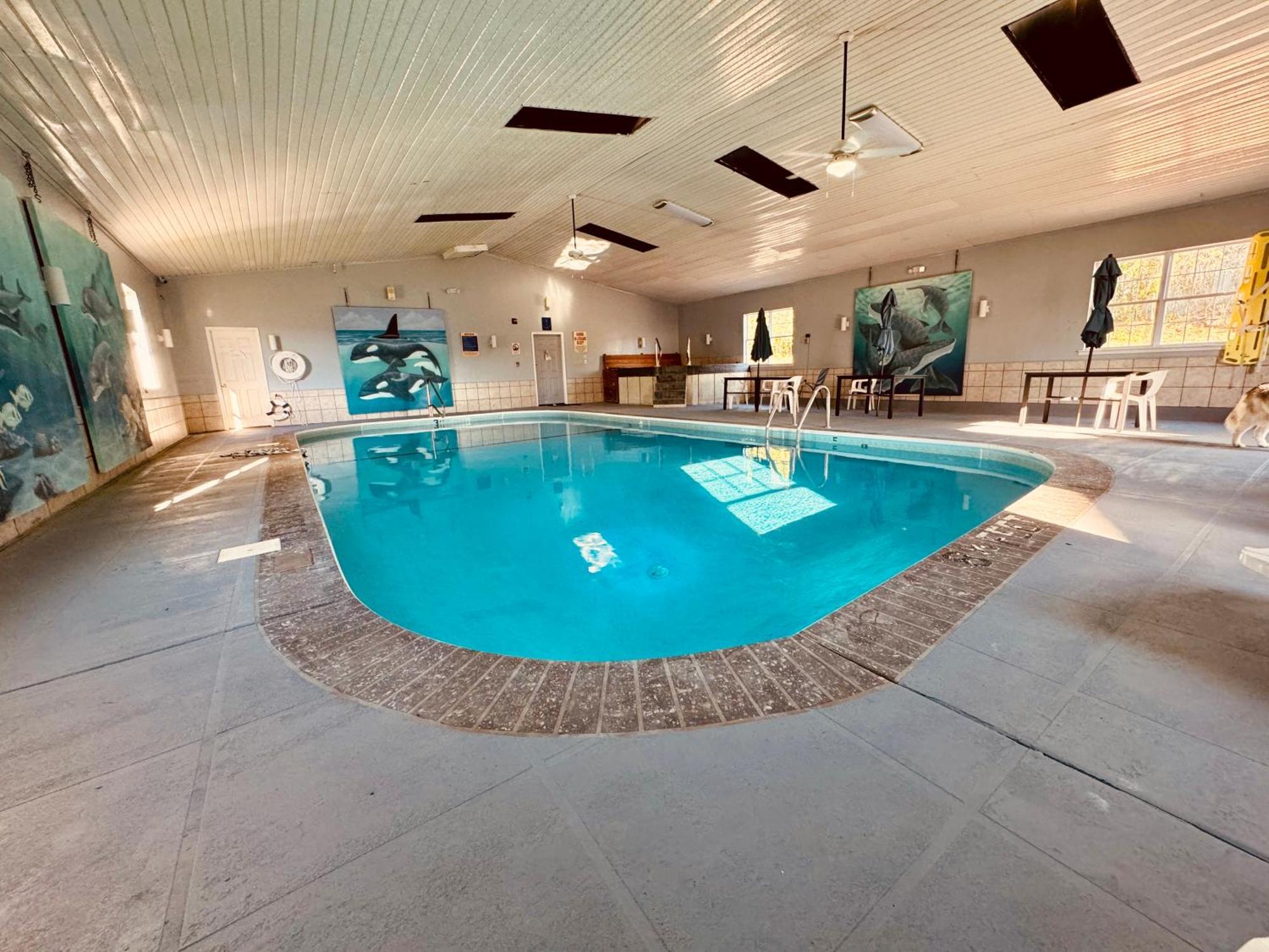 Ozark Inn And Suites Осейдж Бийч Екстериор снимка